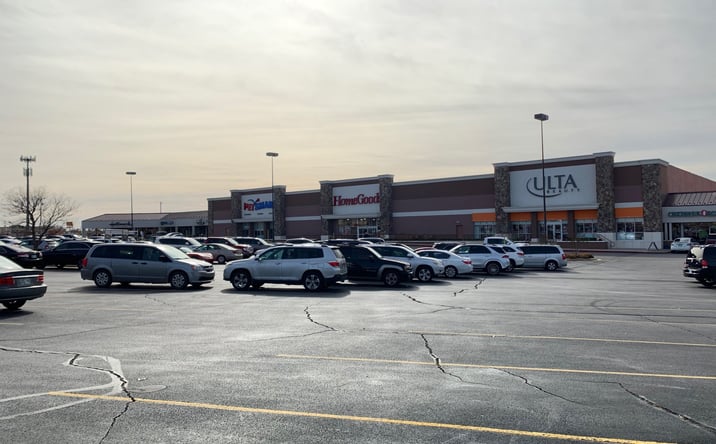 Pictures of Retail property located at 7820 E 101st St, Tulsa, OK 74133 for lease - image #1
