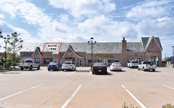 Pictures of Retail property located at 1501 S Broadway, Edmond, OK 73013 for lease - image #1