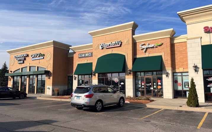 Pictures of Retail, Restaurant property located at 1900 W Main St, St. Charles, IL 60174 for lease - image #1