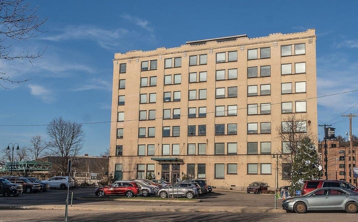 Pictures of Office property located at 2001 Main St, Wheeling, WV 26003 for lease - image #1