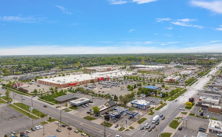 Pictures of Retail property located at 28200 Dequindre Rd, Warren, MI 48092 for lease - image #1