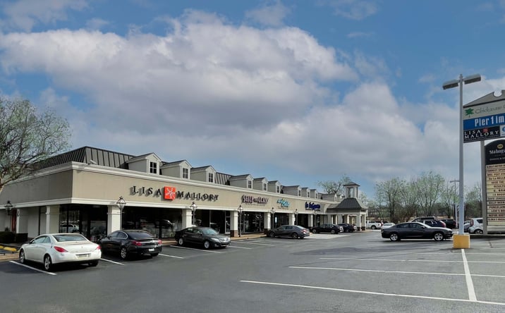Pictures of Retail, Office, Special Purpose property located at 3092 Poplar Ave, Memphis, TN 38111 for lease - image #1
