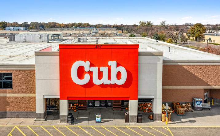 Pictures of Retail property located at 3673 Lexington Ave N, Arden Hills, MN 55126 for lease - image #1