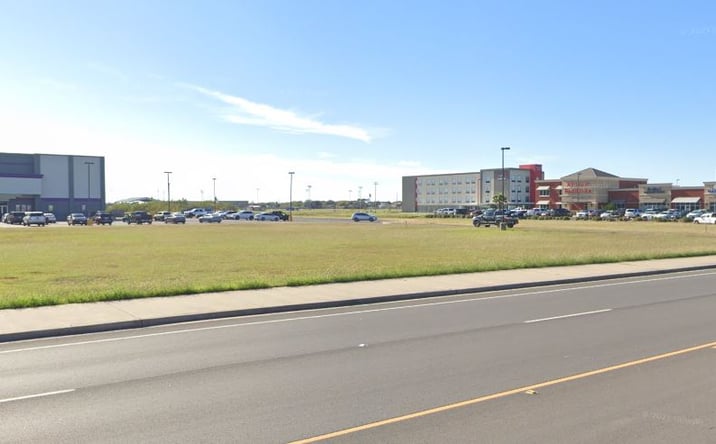 Pictures of Retail property located at Buddy Ganem Dr, Portland, TX 78374 for lease - image #1