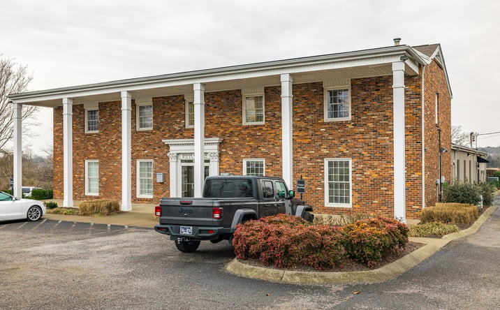 Pictures of Office, Special Purpose property located at 700 E Main St, Hendersonville, TN 37075 for lease - image #1