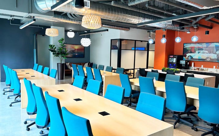 Pictures of Office property located at 6262 Glade Ave, Woodland Hills, CA 91367 for lease - image #1