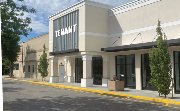 Pictures of Retail property located at 607 Old Country Road, Riverhead, NY 11901 for lease - image #1