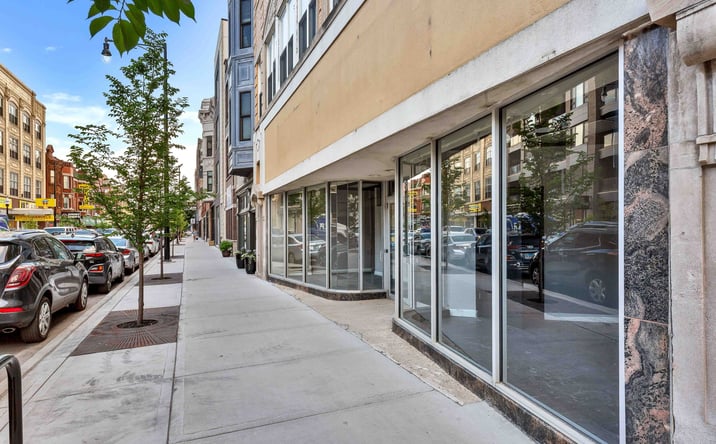 Pictures of Retail, Office property located at 3062 N Lincoln Ave, Chicago, IL 60657 for lease - image #1