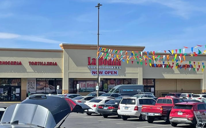 Pictures of Retail property located at 2500 East Desert Inn Road, Las Vegas, NV 89121 for lease - image #1