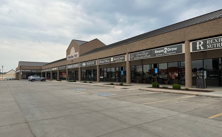 Pictures of Retail property located at 6900 O St, Lincoln, NE 68510 for lease - image #1