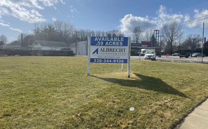 Pictures of Land property located at 530 E Tallmadge Ave, Akron, OH 44310 for lease - image #1