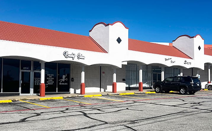 Pictures of Retail property located at 6900 Camp Bowie Blvd, Fort Worth, TX 76116 for lease - image #1