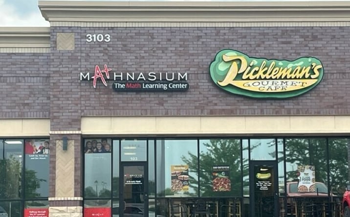 Pictures of Retail property located at 3103 W Broadway, Columbia, MO 65203 for lease - image #1