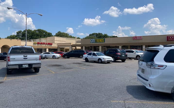 Pictures of Retail property located at 3150 Thomas St, Memphis, TN 38127 for lease - image #1