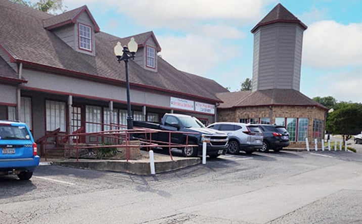 Pictures of Retail, Office property located at 15033 Nacogdoches Rd, San Antonio, TX 78247 for lease - image #1