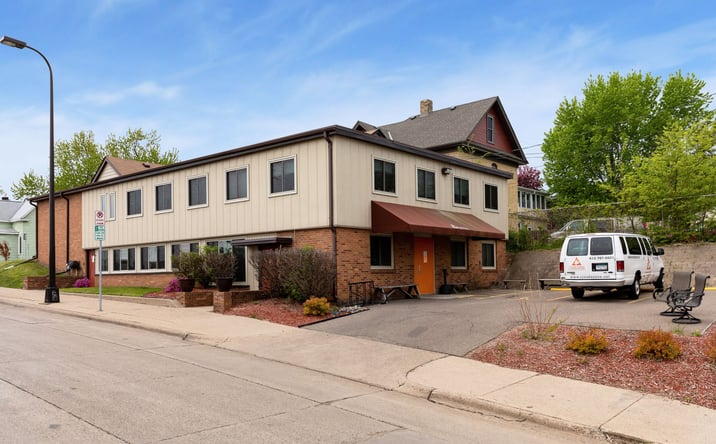 Pictures of Office property located at 800 N 42nd Ave, Minneapolis, MN 55412 for lease - image #1