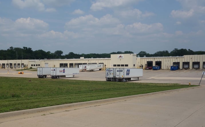 Pictures of Industrial property located at 405 S Leonard St, Liberty, MO 64068 for lease - image #1