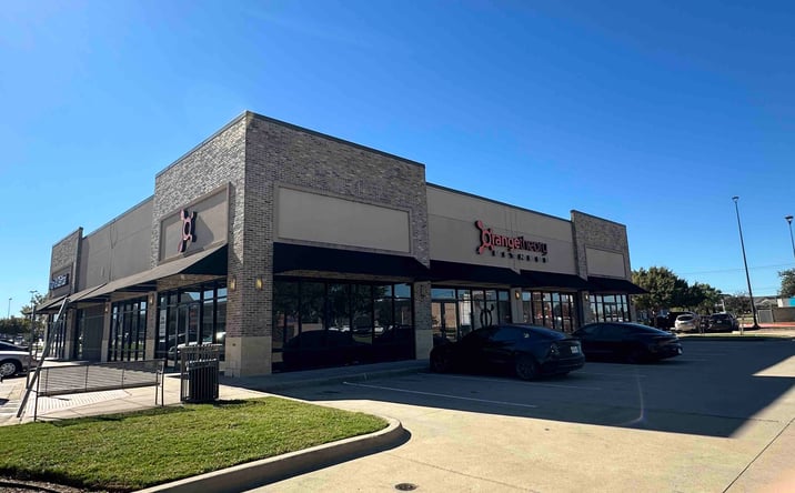 Pictures of Retail property located at 1561 SW Wilshire Blvd, Burleson, TX 76028 for lease - image #1