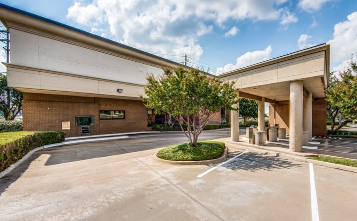 Pictures of Office property located at 13333 Midway Rd, Farmers Branch, TX 75244 for lease - image #1