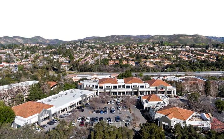 Pictures of Retail, Restaurant property located at 30105 - 30135 Agoura Rd, Agoura Hills, CA 91301 for lease - image #1