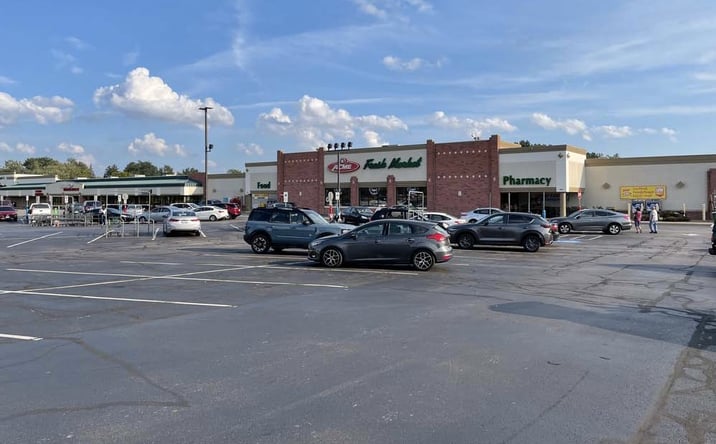 Pictures of Retail property located at 2420 Wedgewood Dr, Akron, OH 44312 for lease - image #1