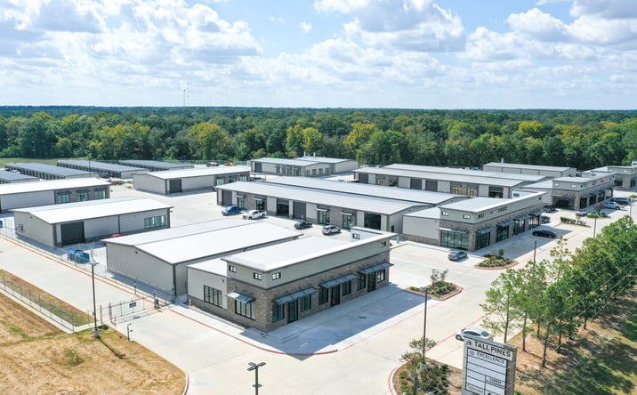 Pictures of Retail, Office, Industrial property located at 6421-6529 HWY 105, Conroe, TX 77304 for lease - image #1