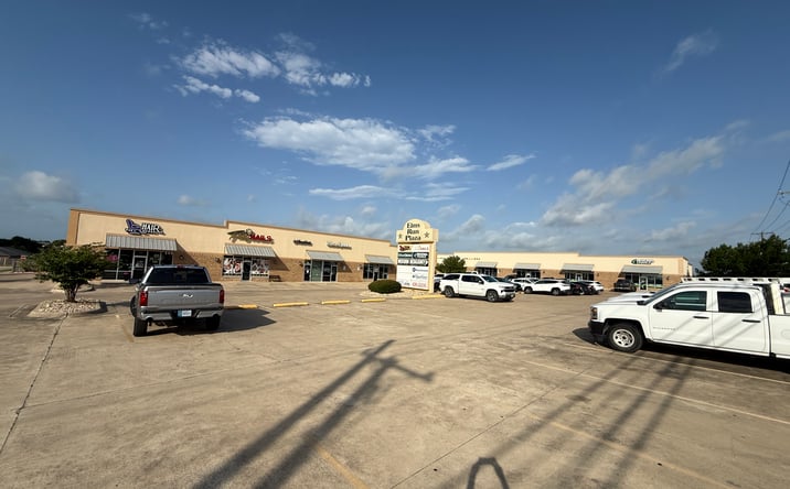 Pictures of Retail, Office property located at 1900 E Elms Rd, Killeen, TX 76542 for lease - image #1