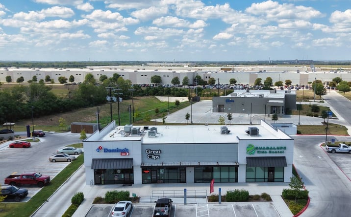 Pictures of Retail property located at 751 Best Dr, Seguin, TX 78155 for lease - image #1
