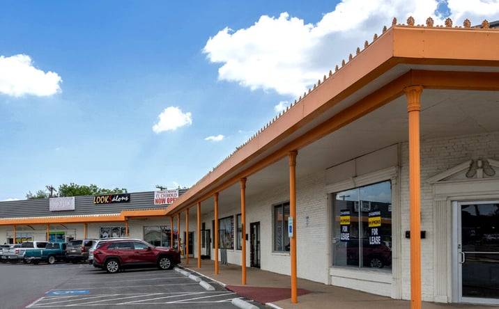 Pictures of Retail, Restaurant property located at SWC of Casa View Drive & Gus Thomasson Road, Dallas, TX 75228 for lease - image #1