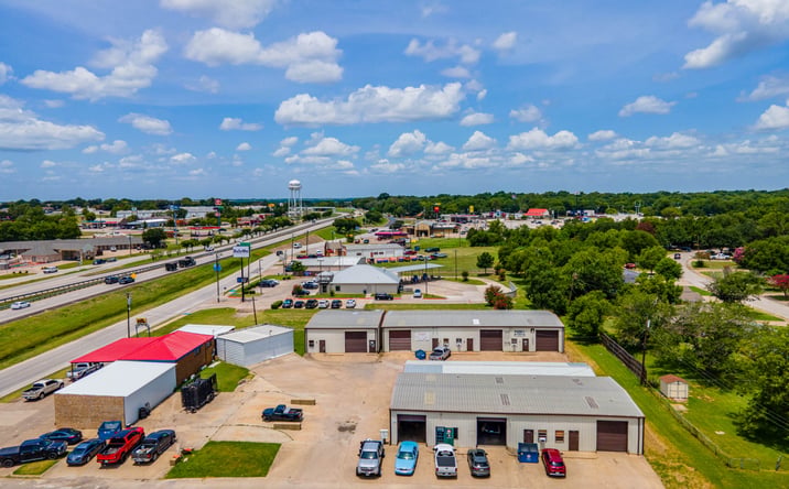 Pictures of Industrial property located at 2000 Front St, Kaufman, TX 75142 for lease - image #1