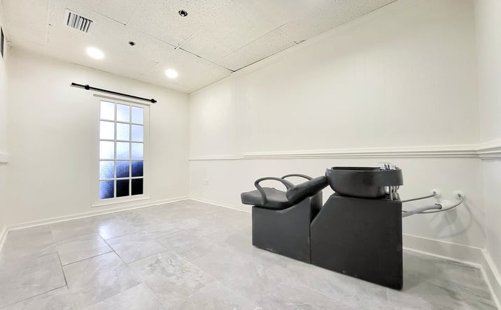 Pictures of Office property located at 1320 SE Federal Hwy, Stuart, FL 34994 for lease - image #1