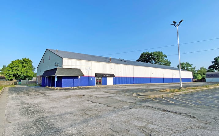 Pictures of Industrial property located at 4141 State Route 111, Pontoon Beach, IL 62040 for lease - image #1