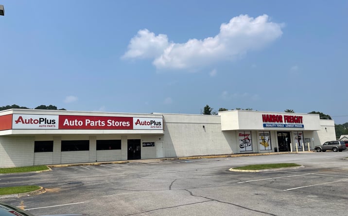Pictures of Retail property located at 904 Decatur Pike, Athens, TN 37303 for lease - image #1