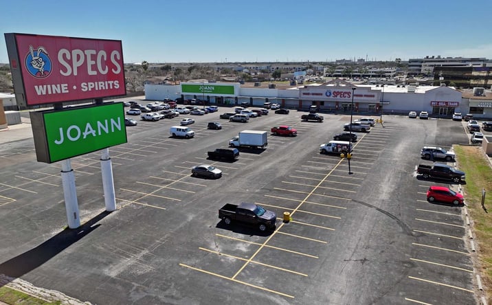 Pictures of Retail property located at 5625 S Padre Island Dr, Corpus Christi, TX 78412 for lease - image #1