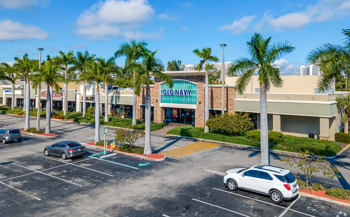 Pictures of Retail, Restaurant property located at 3881 NE 163rd St, North Miami Beach, FL 33160 for lease - image #1