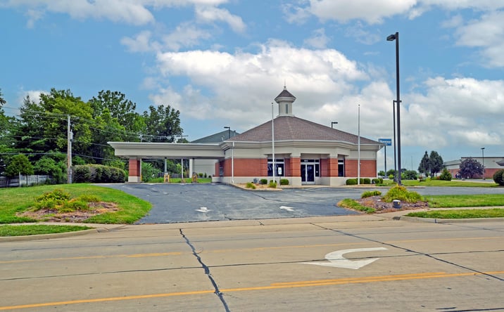 Pictures of Retail, Office property located at 104 Regency Park, O'Fallon, IL 62269 for lease - image #1