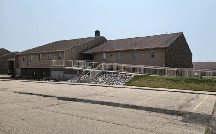Pictures of Office property located at 1478 Kenwood Dr, Menasha, WI 54952 for lease - image #1