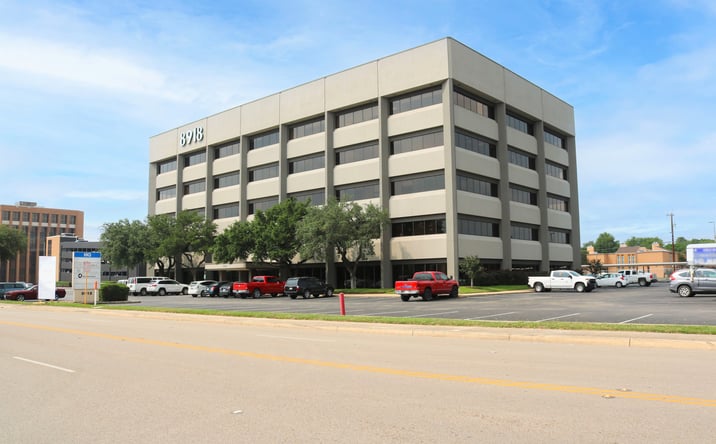 Pictures of Office property located at 8918 Tesoro Dr, San Antonio, TX 78217 for lease - image #1