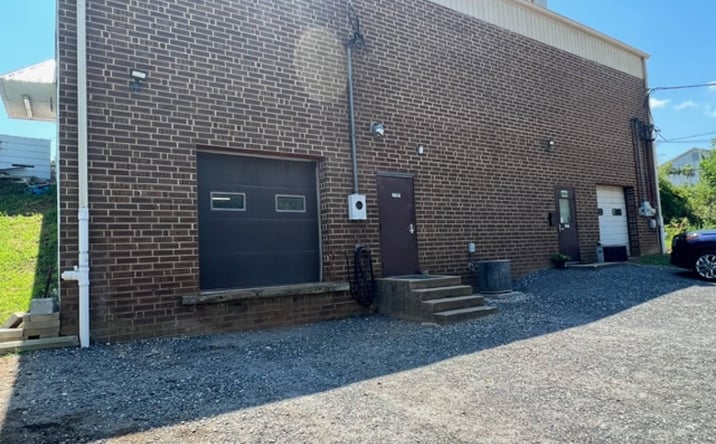 Pictures of Industrial property located at 1050 Old Lenoir Rd, Hickory, NC 28601 for lease - image #1