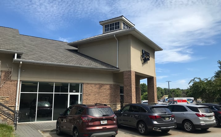 Pictures of Retail property located at 798 Lawrenceville-Suwanee Rd, Lawrenceville, GA 30043 for lease - image #1