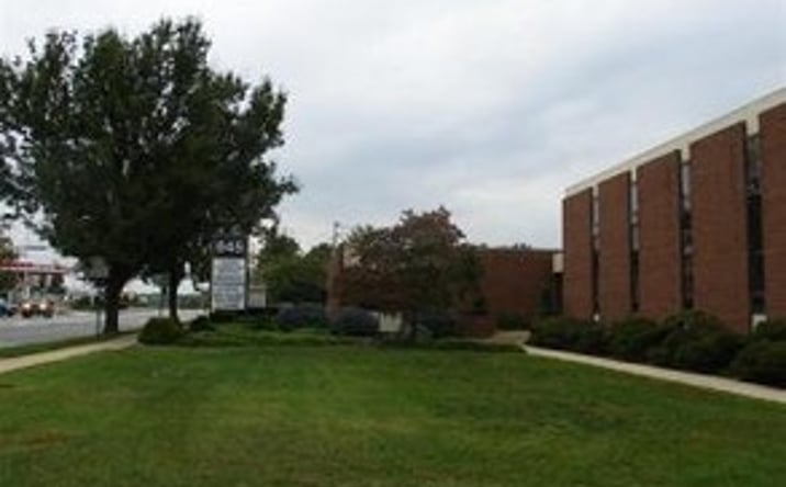 Pictures of Office property located at 833 N Park Rd, Wyomissing, PA 19610 for lease - image #1
