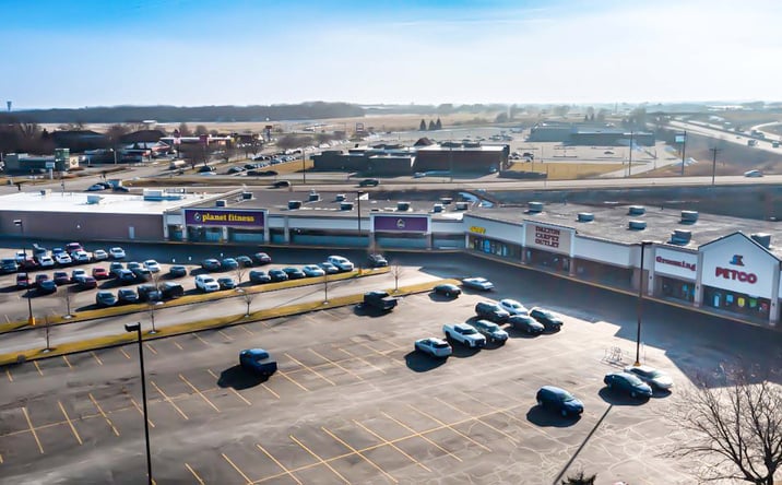 Pictures of Retail property located at 1941 S Koeller St, Oshkosh, WI 54902 for lease - image #1
