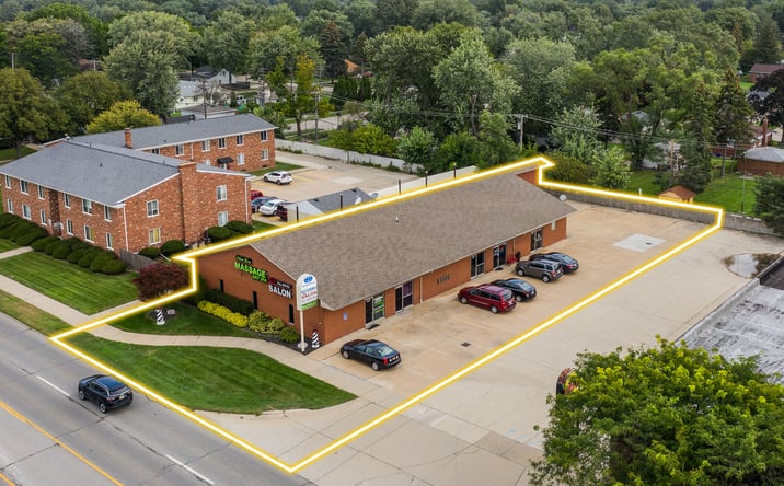 Pictures of Retail, Office property located at 29900 Harper Ave, St Clair Shores, MI 48082 for lease - image #1