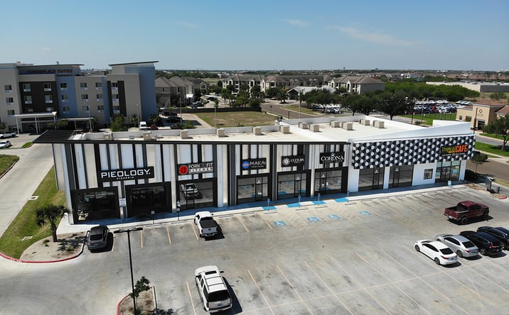 Pictures of Retail, Restaurant property located at 508 W Trenton Rd, Edinburg, TX 78539 for lease - image #1