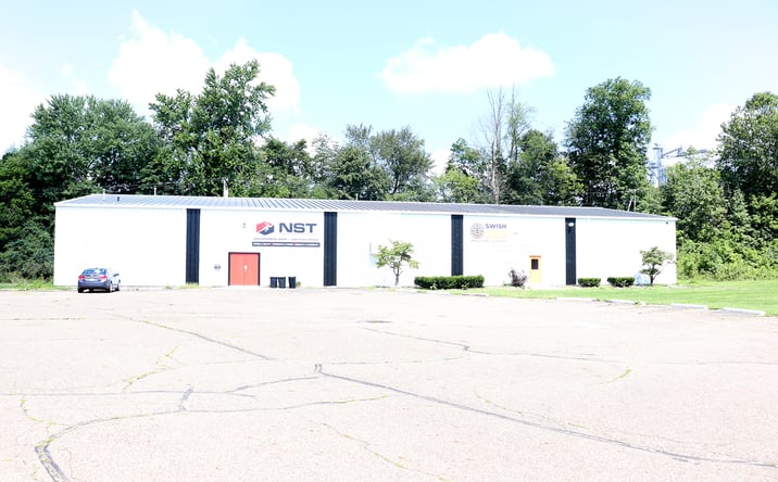 Pictures of Industrial property located at 1127 Front Ave SW, New Philadelphia, OH 44663 for lease - image #1