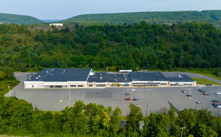 Pictures of Retail property located at 1215 E Broad St, Tamaqua, PA 18252 for lease - image #1