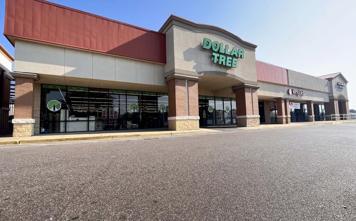 Pictures of Retail property located at 3878 Goodman Road, Horn Lake, MS 38637 for lease - image #1