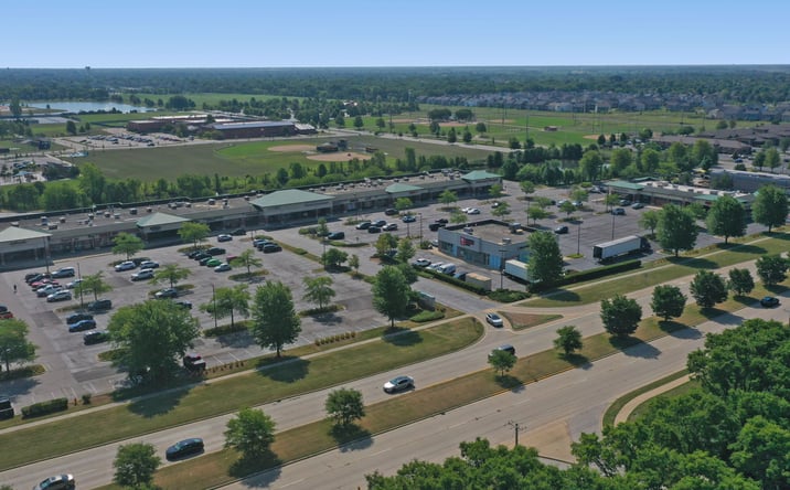 Pictures of Retail property located at 3125 - 3224 S Route 59, Naperville, IL 60564 for lease - image #1
