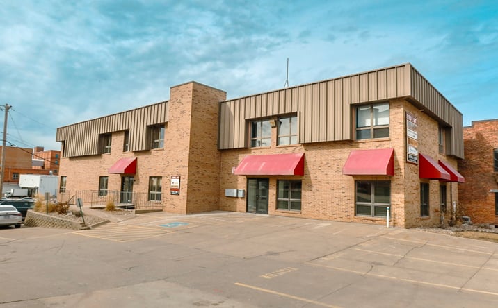 Pictures of Retail, Office, Special Purpose property located at 830 L St, Lincoln, NE 68508 for lease - image #1