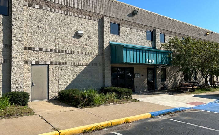 Pictures of Office property located at 703 S Main St, Akron, OH 44311 for lease - image #1